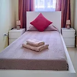 Apartment Gold Dreams *